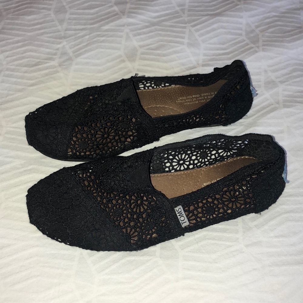 Tom’s Black Crochet Classic